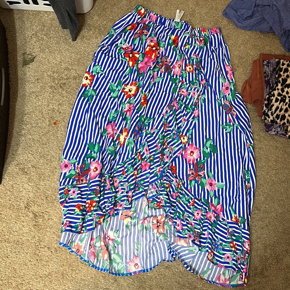 Beautiful floral flowy skirt